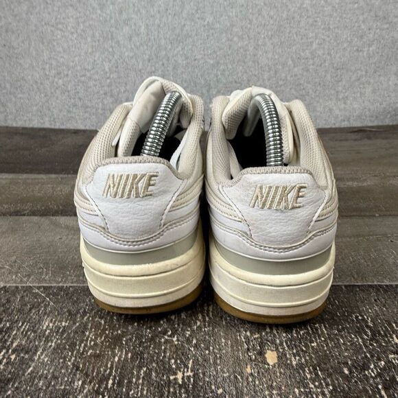 Nike Womens Size 8 Gamma Force DX9176-103 White Casual Shoes Sneakers - Picture 3 of 8